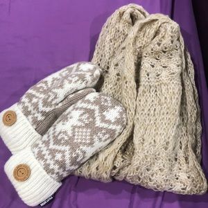 Scarf and gloves